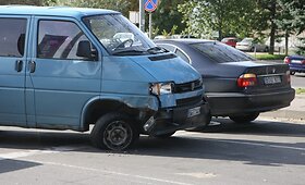 Automobilis Vilniuje partrenkė tris žmones