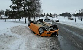 Teisės vairuoti neturintis jaunuolis Tel&scaron;ių rajone apvertė &bdquo;Audi TT&ldquo;