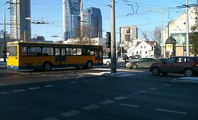 Vilniuje susidūrė &bdquo;Toyota&ldquo; ir autobusas