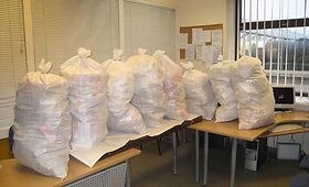 Dėl neteisėtai gabentos kosmetikos nuo tarnybos nu&scaron;alinti du muitininkai