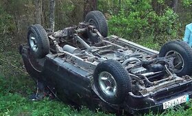Apvirtus visureigiui Varėnos rajone nukentėjo du žmonės