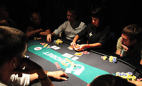 Tarptautiniame pokerio turnyre Taline prie finalinio stalo sėdo net du lietuviai