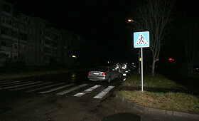 Pėsčiųjų perėjoje Grigi&scaron;kėse automobilis partrenkė moterį