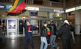 Parvežė taurę į Lietuvą