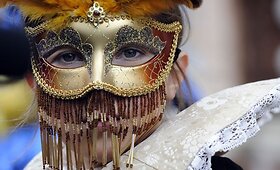 Veneciją užvaldė karnavalo dvasia