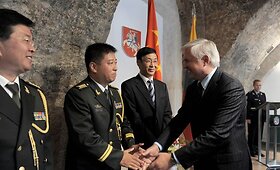 Įvyko Kinijos gynybos ata&scaron;ė Lietuvai pasikeitimo ceremonija