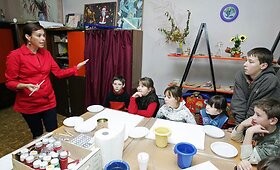 Vaikai tapė paveikslus &bdquo;I&scaron;sipildymo akcijos&ldquo; aukcionui