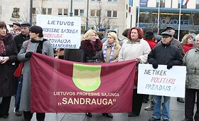 Profsąjungų mitingas prie Vyriausybės