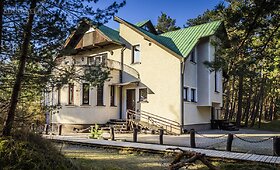 Palangoje parduodamas namas, kuriame veikė kavinė
