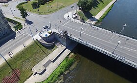 Žaliojo tilto skulptūrų nukėlimo darbai &ndash; i&scaron; pauk&scaron;čio skrydžio 