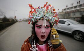 Kinijoje vyksta tradicinė &scaron;ventė &ndash; Žibintų festivalis