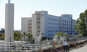 JAV karinio jūrų laivyno medicinos centre &ndash; &scaron;ūviai