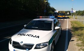 Vilniuje &ndash; autobuso ir lengvojo automobilio susidūrimas