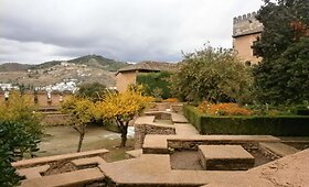 Rudeninė Granada 