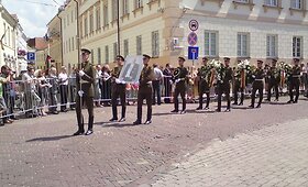 A.Brazausko laidotuvių procesija vyksta į Antakalnio kapines