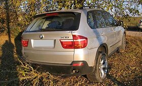 Vokietijoje vogtu BMW X5 tauragi&scaron;kis taranavo pasieniečių automobilį 
