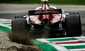 &bdquo;Formulė 1&ldquo;: kvapą gniaužianti Marcuso Ericssono (&bdquo;Sauber&ldquo;) avarija Monzoje