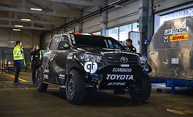 B.Vanago &bdquo;Hilux&ldquo; i&scaron;skrido i&scaron; Vilniaus į Dubajų