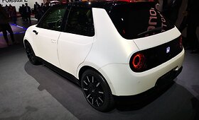 &bdquo;Honda e Prototype&ldquo; Ženevos automobilių parodoje