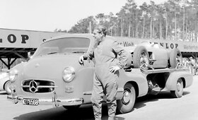 Mėlynasis stebuklas &ndash; &bdquo;Mercedes-Benz Renntransporter&ldquo;