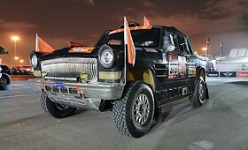 Kinų istoriniai automobiliai Dakare