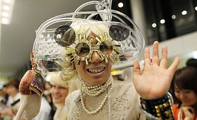Kaip Lady Gagos gerbėjai visame pasaulyje eina i&scaron; proto