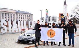 &bdquo;&Scaron;iauliai RD Signs&ldquo; komanda ir &bdquo;Lamborghini Huracan&ldquo; prie&scaron; startą pasaulinėje 24h lenktynių serijoje