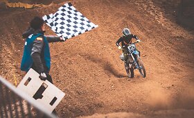 Motokroso pirmasis etapas Pakruojo Petra&scaron;iūnų trasoje