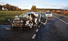 Vilniaus rajone &ndash; moters vairuojamo &bdquo;Kia Cee'd&ldquo; ir sunkvežimio kaktomu&scaron;a