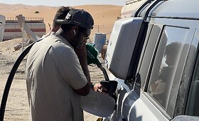 Įspūdinga Dakaro ralio degalinė Empty Quarter