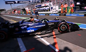 Alexo Albono avarija treniruotėje Australijos F1 GP
