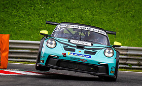 Lietuvis E.Klepikas i&scaron;kovojo centrinės Europos &bdquo;Porsche Sprint Challenge&ldquo; čempiono titulą