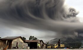 Indonezijoje i&scaron;siveržė Sinabungo ugnikalnis