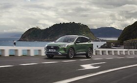 &bdquo;Ford Kuga&ldquo; hibridas