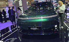 Paryžiaus automobilių parodoje &ndash; prabangus visureigis Xpeng G9L ir &scaron;e&scaron;iaratis Xpeng Aridge Land Aircraft Carrier