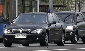 Rusijos prezidento patarėjo BMW važinėja prie&scaron; eismą