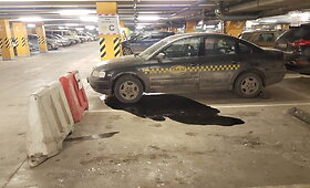 &bdquo;Panoramos&ldquo; prekybos centro aik&scaron;telėje paliktas automobilis pridarė problemų