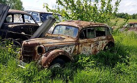 Dzūkijoje rastos įspūdingos senovinių automobilių kapinės