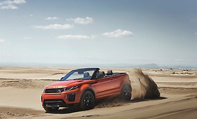 Vasaros prana&scaron;as &bdquo;Range Rover Evoque Convertible&ldquo; užsuks į Lietuvą