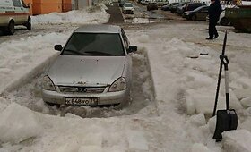 Lede  į&scaron;alusi &bdquo;Lada&ldquo;