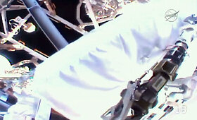 Astronautė Peggy Whitson ir kosmoso naujokas Jackas Fischeris i&scaron;ėjo į atvirą kosmosą