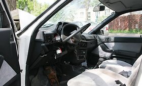 &bdquo;Mitsubishi&ldquo; avarija &Scaron;ilutėje: užspaustą vairuotoją i&scaron;traukė gelbėtojai