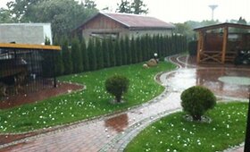 Skaitytojų informacija: Lietuvą užgriuvo audra su ledais
