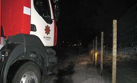 Klaipėdoje sudegė gyvūnų prieglaudos &bdquo;5 pėdutės&ldquo; pastatas, globotiniai žuvo