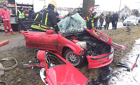 &Scaron;ilutės rajone į medį rėžėsi BMW, sužalotas žmogus