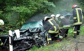 Netoli Ukmergės susidūrė trys automobiliai