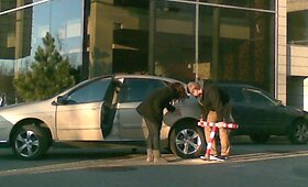 Spąstuose įstrigęs automobilis