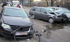 Dviejų &bdquo;Passat&ldquo; ir &bdquo;Volvo&ldquo; avarija Ukmergėje