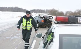 Nelaimė Molėtų plente: susidūrė trys automobiliai