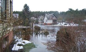 Ledų sangrūdos Neryje ir potvyniai soduose gelbėtojų akimis